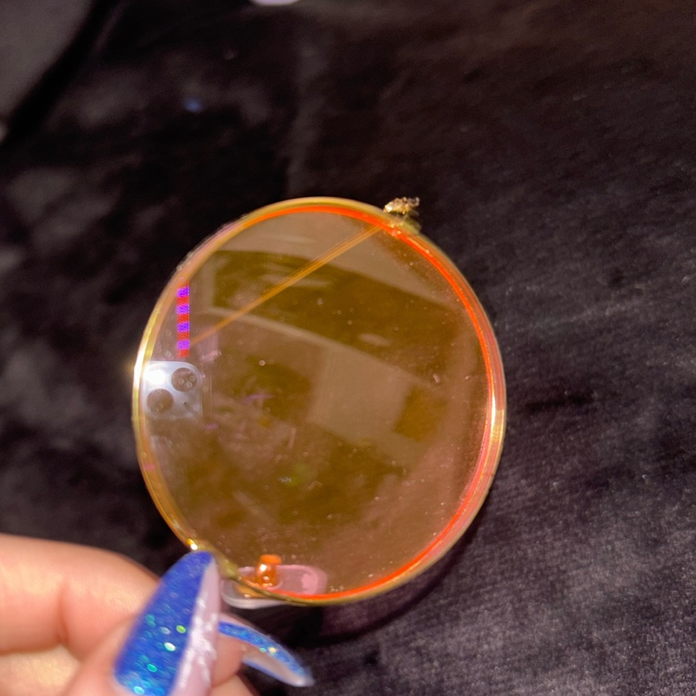 sunglasses - Picture 2 of 2